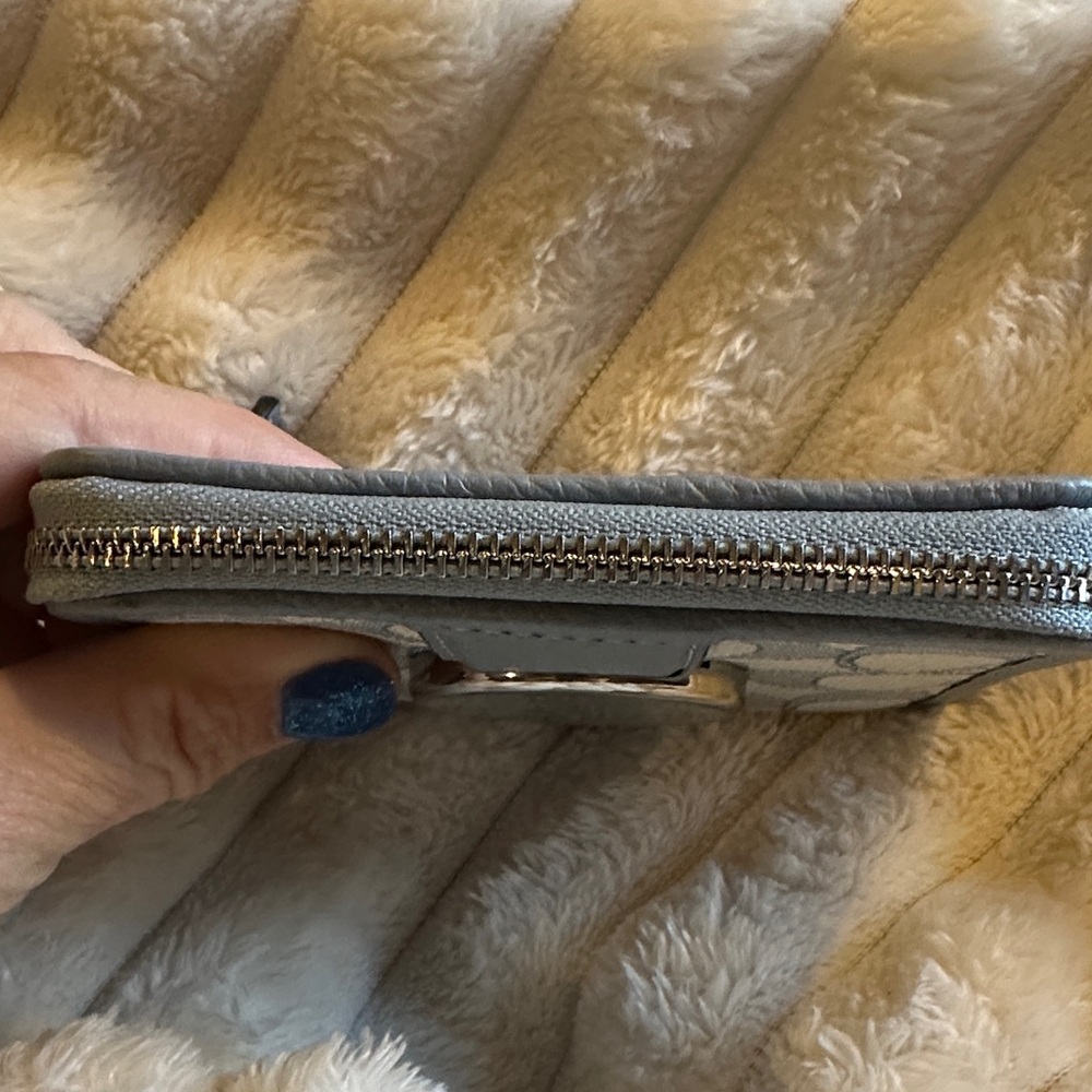 CoachLonnie Small Zip Around Wallet in Signature Jacquard in Marble Blue - Picture 4 of 6